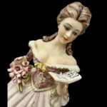 2362L Κοπέλα που διαβάζει (Διαθέσιμο κατόπιν παραγγελίας) - Image 3