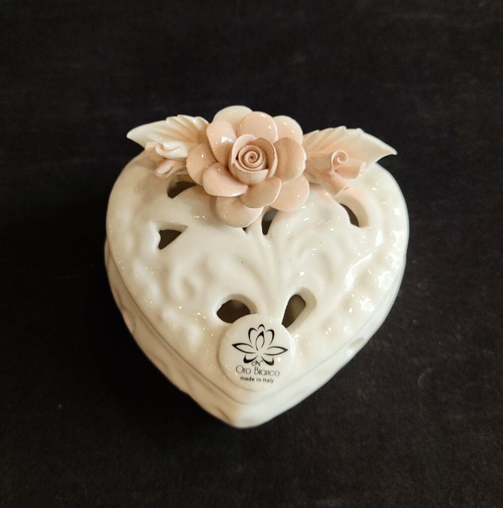 IMG_20201010_134716~2 16/44 Κουτάκι πορσελάνης capodimonte - Image 1