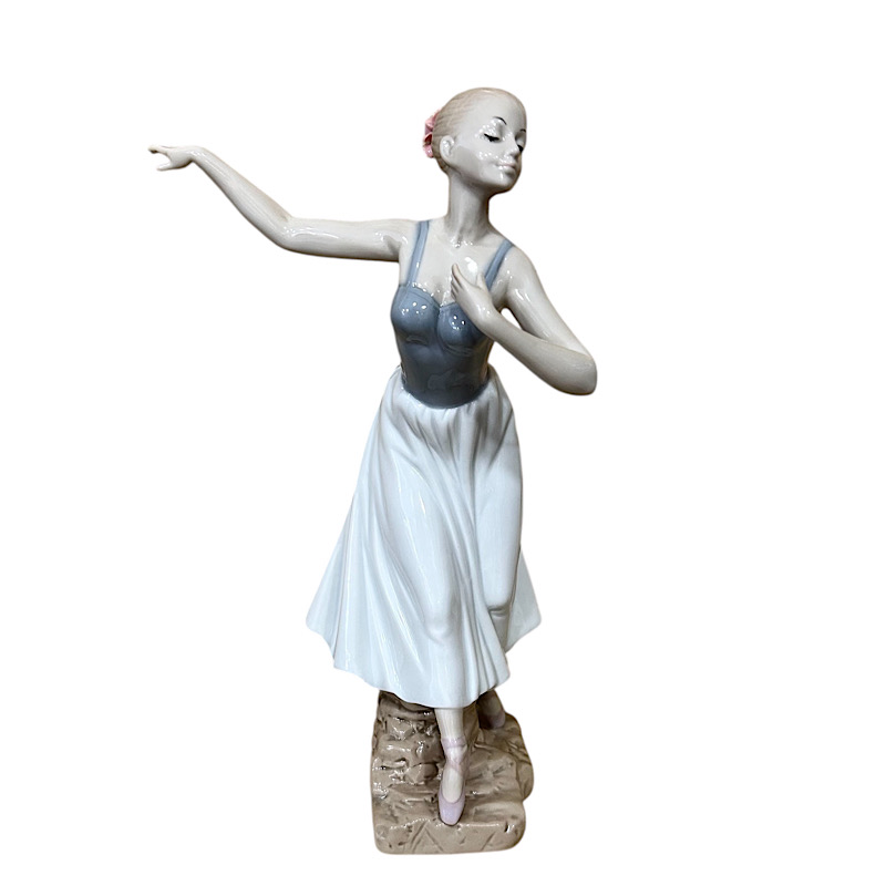 Mπαλαρίνα πορσελάνης Mπαλαρίνα πορσελάνης