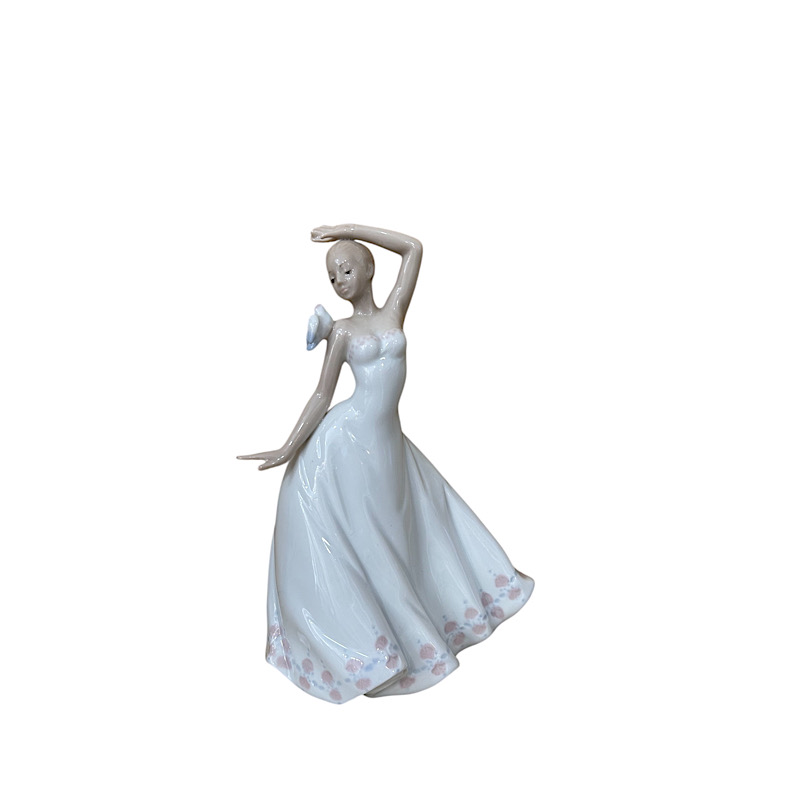 Πορσελάνινη κοπέλα με περιστέρι