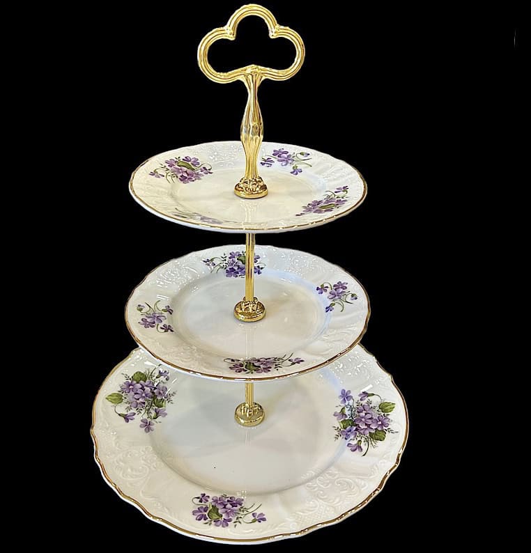 Εταζέρα τριώροφη ποσελάνης Εταζέρα τριώροφη πορσελάνης