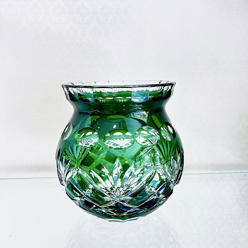 Κρυστάλλινο βαζάκι πράσινο 13εκ.